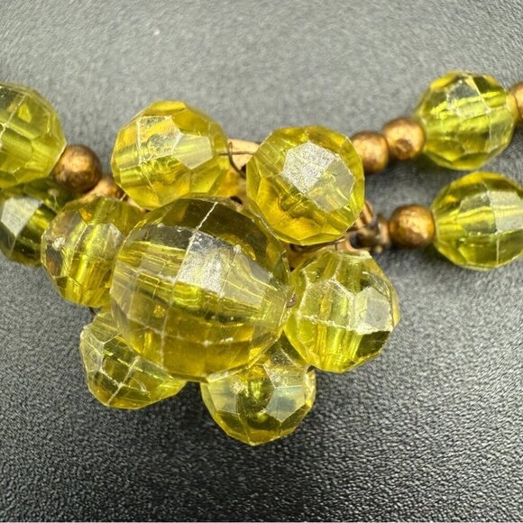 Vintage 1960s Green Peridot Lime Acrylic Beaded Collar Necklace - Picture 2 of 10